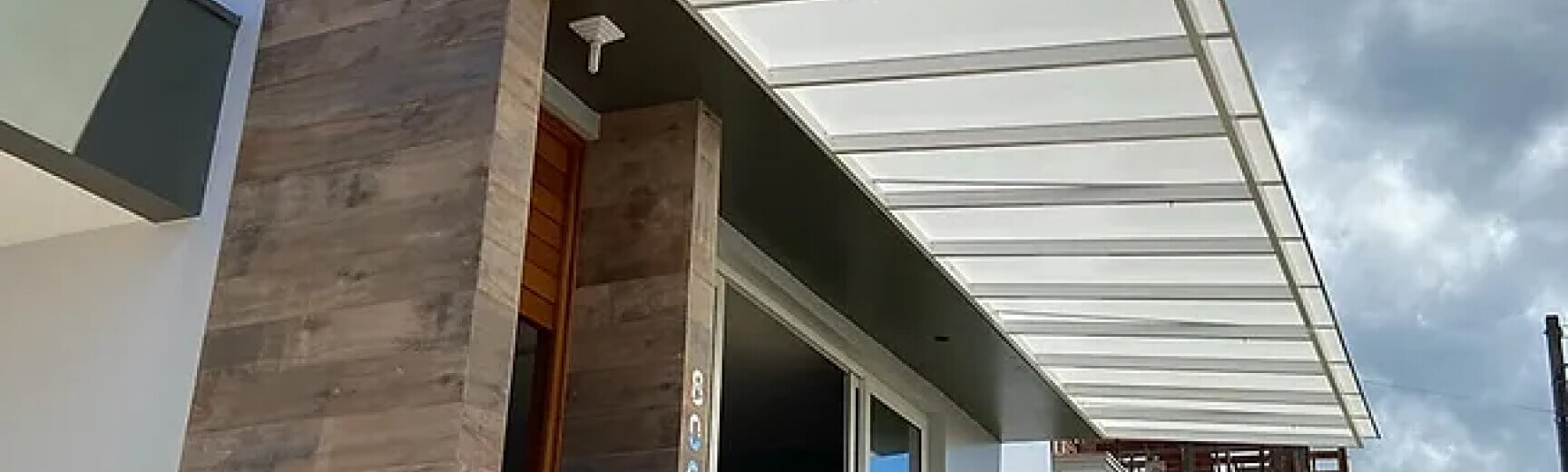 Cobertura Fixa em Policarbonato